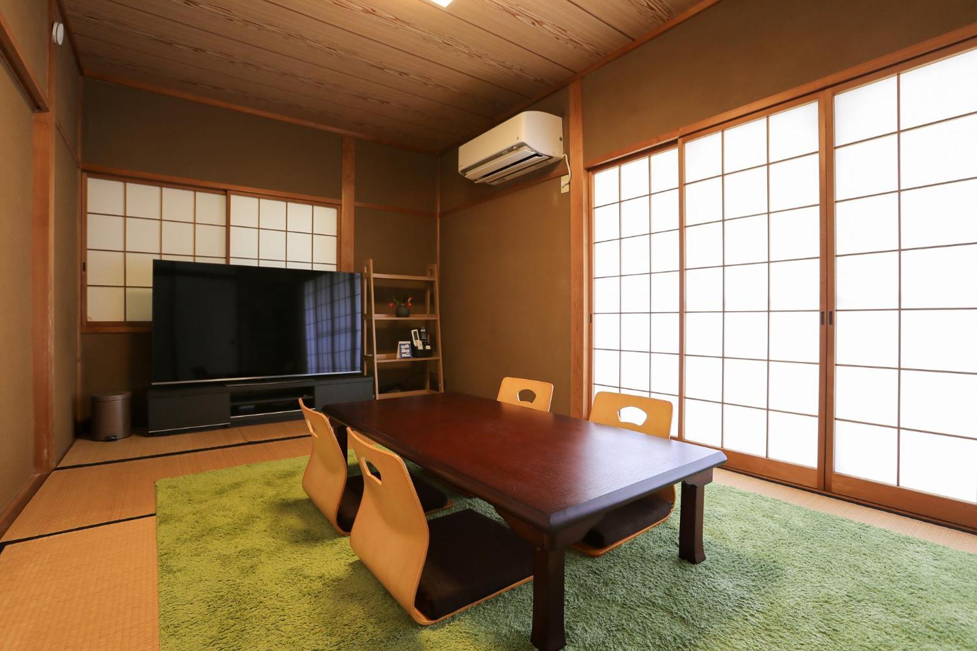 Appartement 1日1組様限定の貸し切り民泊です間取り2Ldk無料駐車場1台分のみ有り全館完全禁煙です屋外喫煙所無し冬季12月1日から2月28日は駐車場使用不可能です à Fukui Extérieur photo