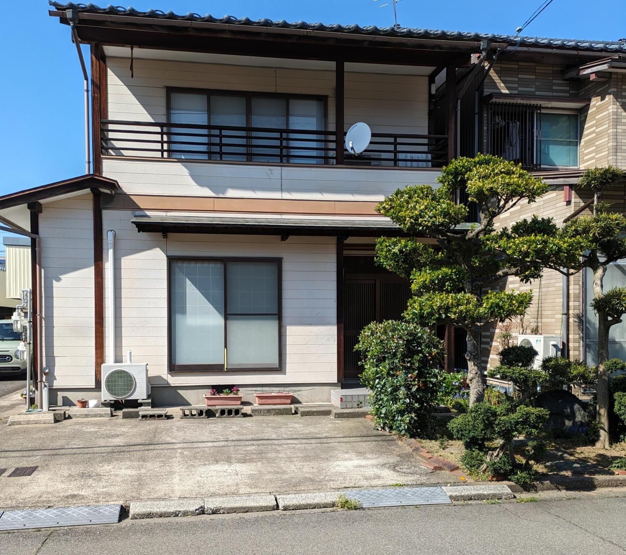 Appartement 1日1組様限定の貸し切り民泊です間取り2Ldk無料駐車場1台分のみ有り全館完全禁煙です屋外喫煙所無し冬季12月1日から2月28日は駐車場使用不可能です à Fukui Extérieur photo