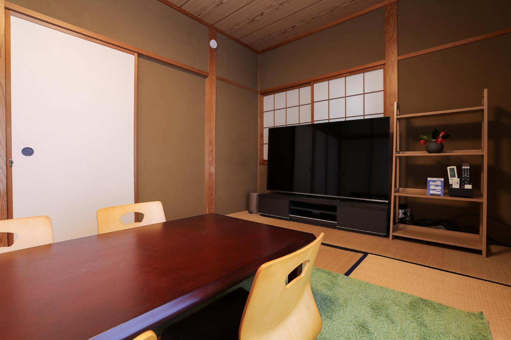 Appartement 1日1組様限定の貸し切り民泊です間取り2Ldk無料駐車場1台分のみ有り全館完全禁煙です屋外喫煙所無し冬季12月1日から2月28日は駐車場使用不可能です à Fukui Extérieur photo